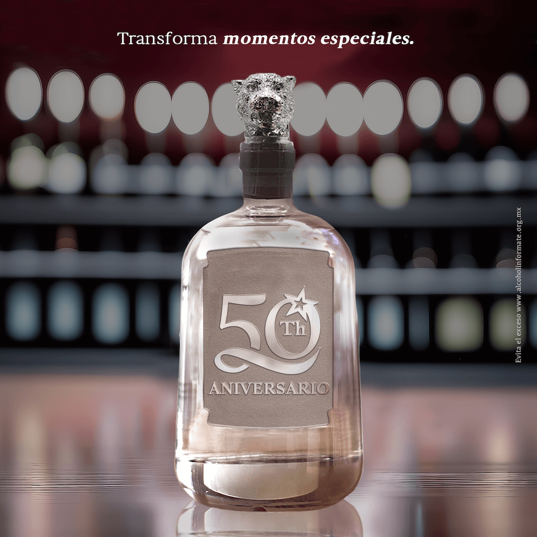 Mezcal Joven Salmiana con grabado de 50 aniversario